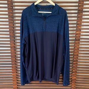 🎉NEW LISTING!🎉GAPFit Blue Activewear Top